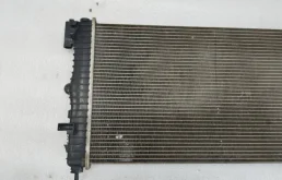 Радиатор охлаждения ДВС для Chevrolet Cruze на фотографиях