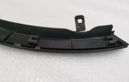 Молдинг крыла передний правый для Toyota RAV4 на фотографиях