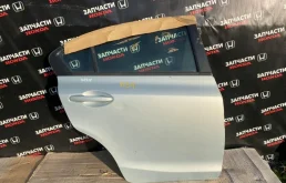 Двери для Honda Civic 2013 года на фотографиях