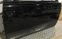 Двери для Volvo C30 2007 года на фотографиях