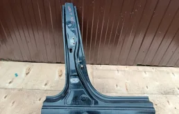 Порог правый для Hyundai Solaris 2014 года на фотографиях