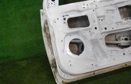 Дверь багажника для Hyundai Solaris 2011 года на фотографиях