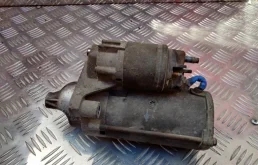 Стартер для Citroen Berlingo 2014 года на фотографиях