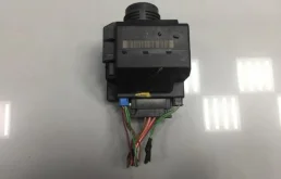 Замок зажигания для Mercedes-Benz C class 2006 года на фотографиях