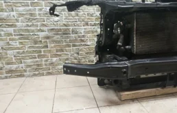 Панель радиатора (телевизор) для Mercedes-Benz GL class на фотографиях