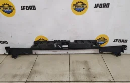 Кронштейн бампера Land Rover Range 4 2013 L405