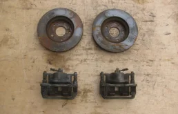 Суппорт передний правый для Honda Civic 2015 года на фотографиях