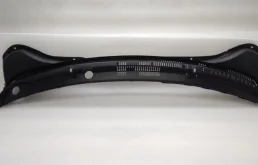 Жабо правое для Hyundai Solaris 2021 года на фотографиях