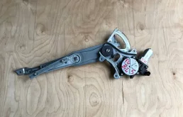 Стеклоподъемник передний правый для Subaru Legacy Универсал BP/B13 2003-2009