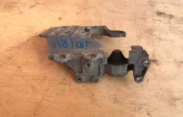 Подушка АКПП левая для Nissan X-Trail 2007 года на фотографиях