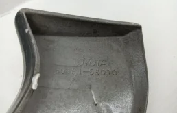 Двери для Toyota Alphard 2013 года на фотографиях