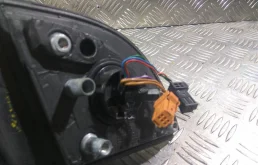 Стекла и зеркала для Citroen Berlingo 2008 года на фотографиях