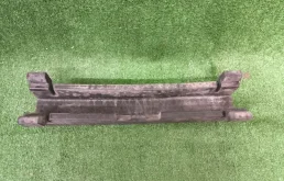 Абсорбер переднего бампера для Skoda Rapid 2020 года на фотографиях