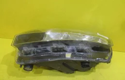 Фара левая для Skoda Rapid 2014 года на фотографиях