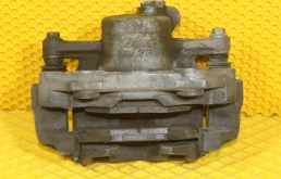 Суппорт передний правый для Volkswagen Polo 2020 года на фотографиях