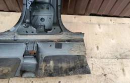 Порог правый для Hyundai Solaris 2014 года на фотографиях