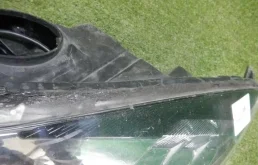 Фара ксенон левая для Opel Insignia 2013 года на фотографиях