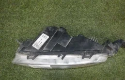 Противотуманка (ПТФ) передняя левая для Ford Explorer на фотографиях