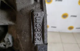 Двигатель для Suzuki Swift 1998 года на фотографиях