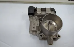 Дроссельная заслонка для Skoda Rapid 2015 года на фотографиях