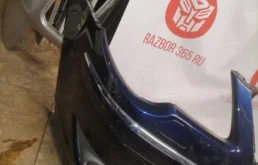 Бампер передний для Volkswagen Touran 2015 года на фотографиях