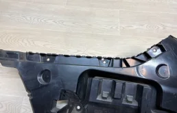 Клык бампера задний левый для BMW 5er 2009 года на фотографиях