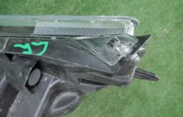 Фара ксенон левая для Toyota Alphard на фотографиях