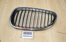 Решетка радиатора левая для BMW 5 E60 2002-2010