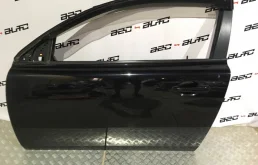 Двери для Volvo C30 2007 года на фотографиях