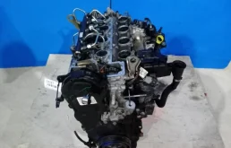 Двигатель без навесного для Ford Kuga 2010 года на фотографиях