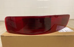 Заглушка ПТФ задняя правая для Mitsubishi Outlander на фотографиях