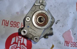 Насос ГУР для Audi A8 2010 года на фотографиях