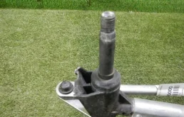 Трапеция стеклоочистителей для Renault Logan 2015 года на фотографиях