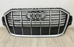 Решетка радиатора со значком Audi Q7 2020- 4M