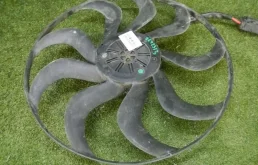 Вентилятор радиатора охлаждения ДВС для BMW X3 2018 года на фотографиях