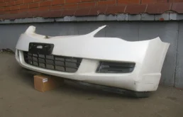 Усилитель переднего бампера для Honda Civic 2005 года на фотографиях