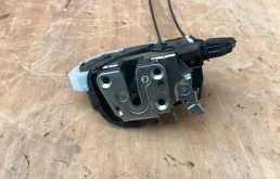 Замок передней левой двери для Nissan Note на фотографиях