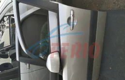 Двери для Suzuki SX4 на фотографиях