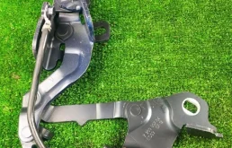 Петля багажника BMW E93