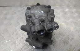 Компрессор кондиционера для Renault Logan 2005 года на фотографиях