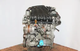 Двигатель без навесного для Renault Duster на фотографиях