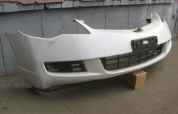 Усилитель переднего бампера для Honda Civic 2005 года на фотографиях