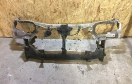 Панель радиатора (телевизор) для Nissan Almera на фотографиях