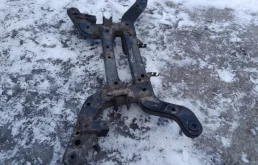 Задний подрамник для Opel Insignia на фотографиях