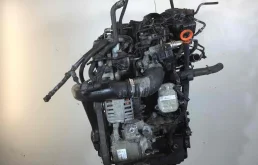 Двигатель без навесного для Volkswagen Polo 2023 года на фотографиях