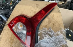 Фонарь левый для Volvo C30 2008 года на фотографиях