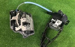 Двери для BMW 7er 2022 года на фотографиях