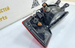 Фонарь внешний правый для Skoda Rapid на фотографиях