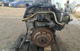 Двигатель без навесного для Volkswagen Polo 2003 года на фотографиях