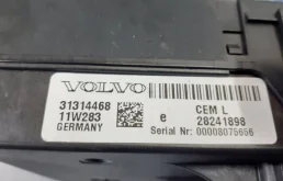 CEM Центральный электронный модуль для Volvo XC90 2011 года на фотографиях